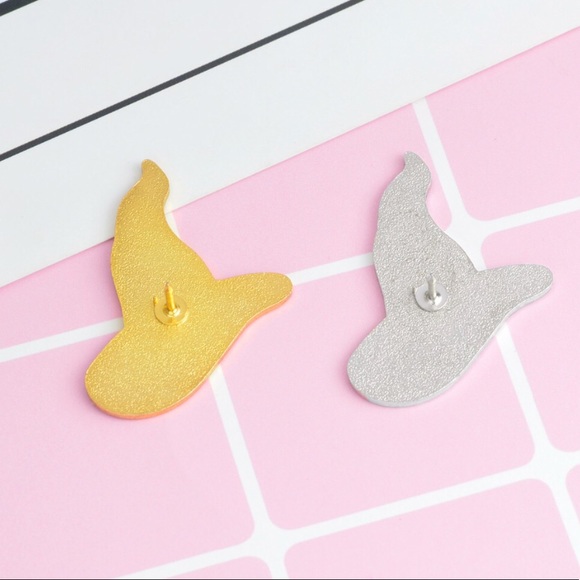 NEW Basic Witch Magic Enamel Pin Brooch - Picture 2 of 2